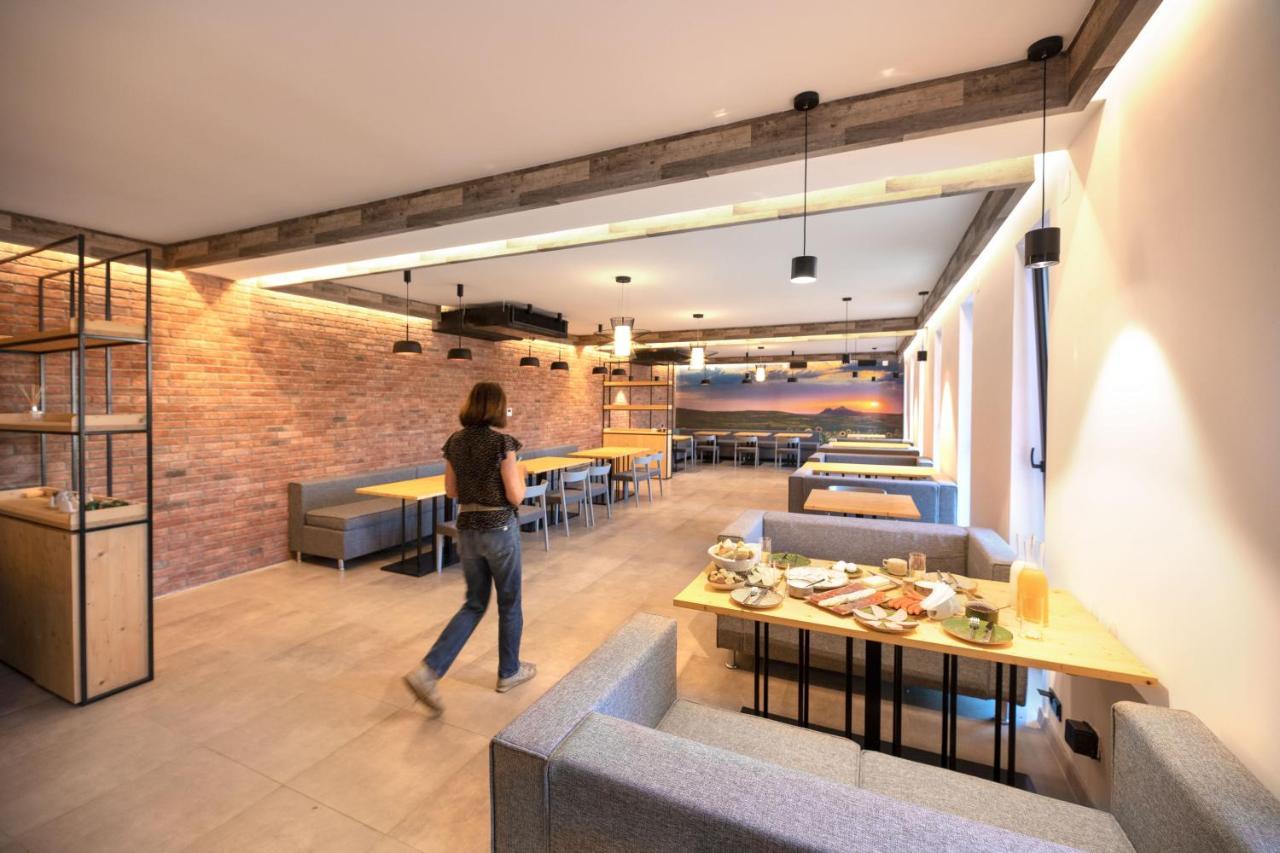 Hotel Takara Dedoplis Tskaro Ngoại thất bức ảnh